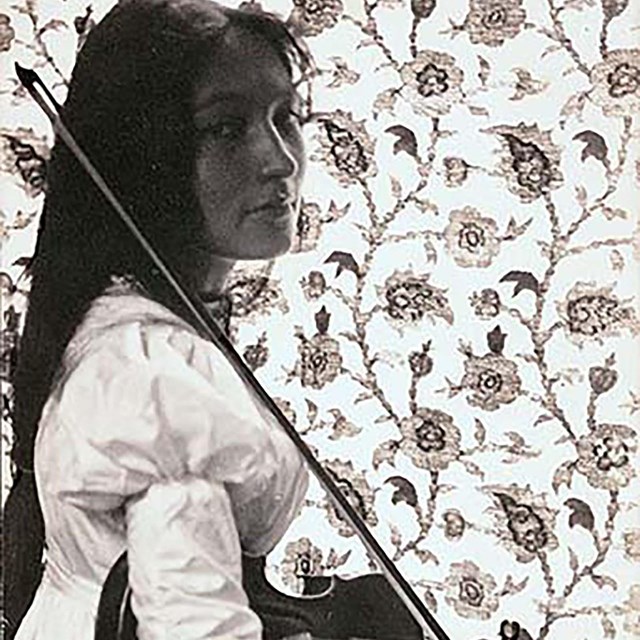 Zitkala-Sa, Smithsonian Institution