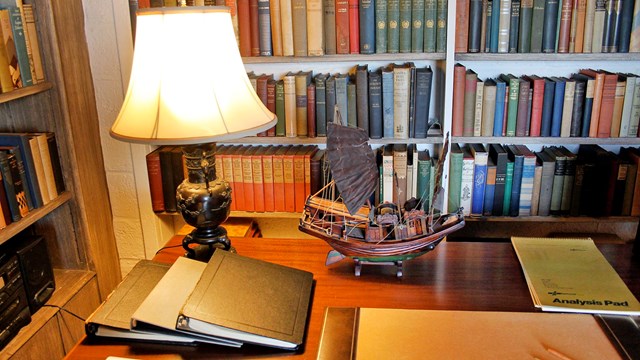 Library, writing desk and study tour of the site