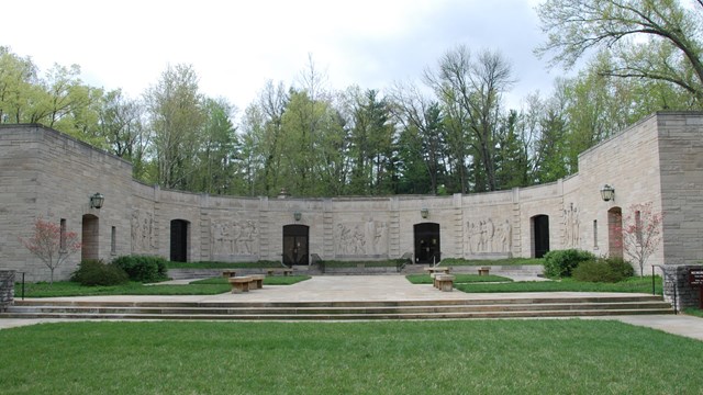 Memorial to Abraham Lincoln and his family