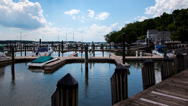 Fort Washington Marina