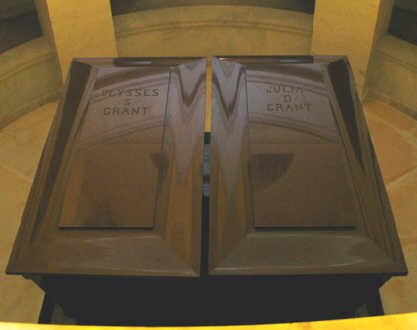 Sarcophagi of General Grant and his wife Julia