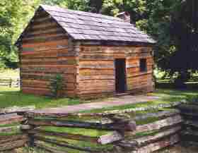 Old cabin at Knob Creek