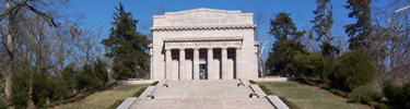 Picture of the Memorial Building that preserves the birth site of Abraham Lincoln