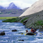People rafting 