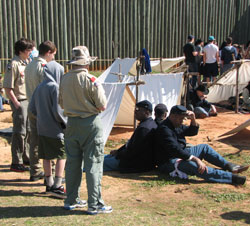 Visitors interact with Union prisoners of war.