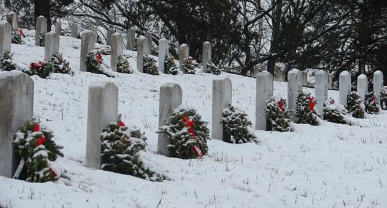 wreaths-on-headstones
