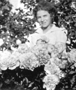 Edna Lane on Michigan Island, circa 1910.