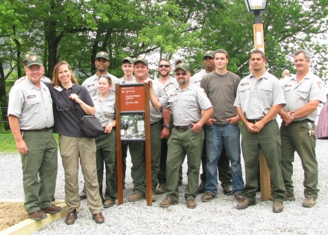 Harpers Ferry Roads, Grounds & Trails Crew work with ATC Staff Member, Laurie Pottieger