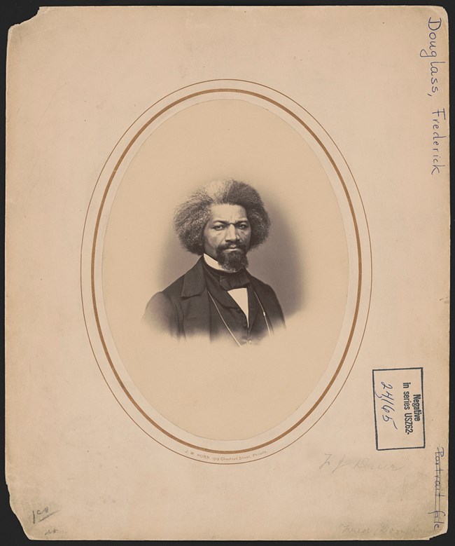 Image og Frederick Douglas circa 1862 from the Library of Congress
