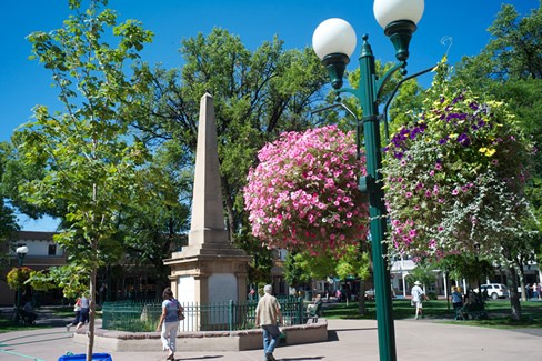 The historic Santa Fe Plaza has been the city’s social, cultural and civic center since the early 17th century. Photo © Jack Parsons The historic Santa Fe Plaza has been the city’s social, cultural and civic center since the early 17th century. Photo © Jack Parsons