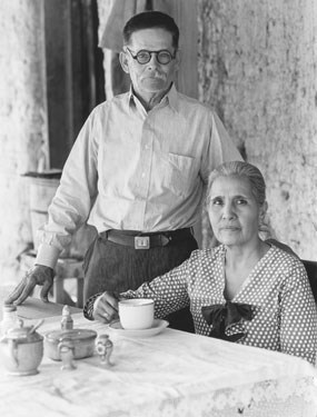 Juan and Chata Sada at their Boquillas, Texas resturaunt, 1936.
