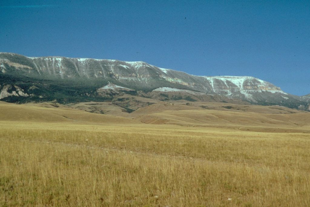 Clear view of the Pryor Mountains