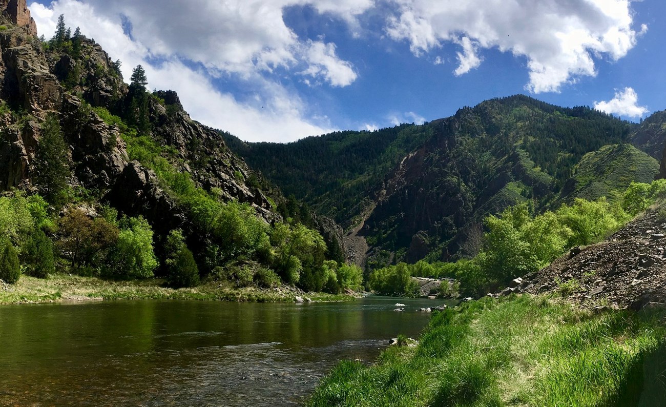 Gunnison River with gently sloping canyon walls