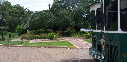 Tour buses in Natchitoches
