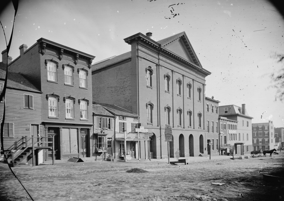 1860s Black & White Photo of Ford's Theatre and nearby buildings