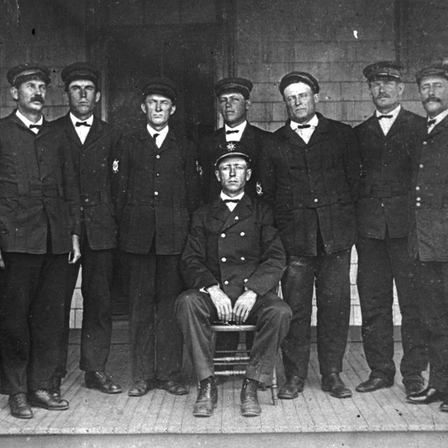 1910 crew of the Portsmouth Life-Saving Station