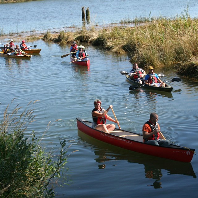 Visitors paddling on Lewis & Clark river