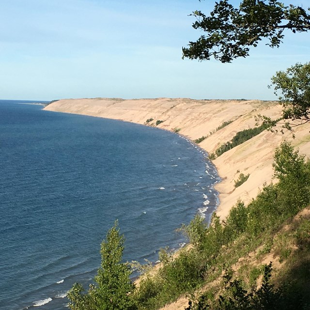 The Grand Sable Dunes extend for 5+ miles and rise 300 feet about Lake Superior