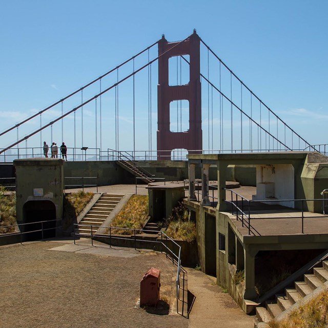 view of battery chamberlin with golden gate bridge
