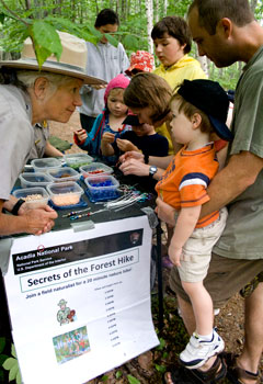 Family talks with a ranger Family talks with a ranger
