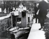 Boat entering Lock 1