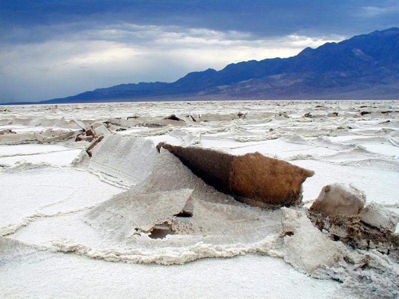 Uplift on the salt flats