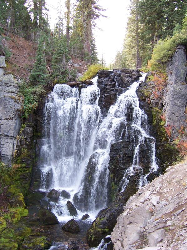 Kings Creek Falls