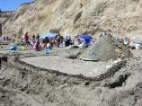 2007 Sand Sculpture Contest: Best Use of Plastic: Family Group Entry #09: Peak Oil - Slime is Running Out, by Sheff/Sternberg Family