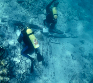 underwater archeologists
