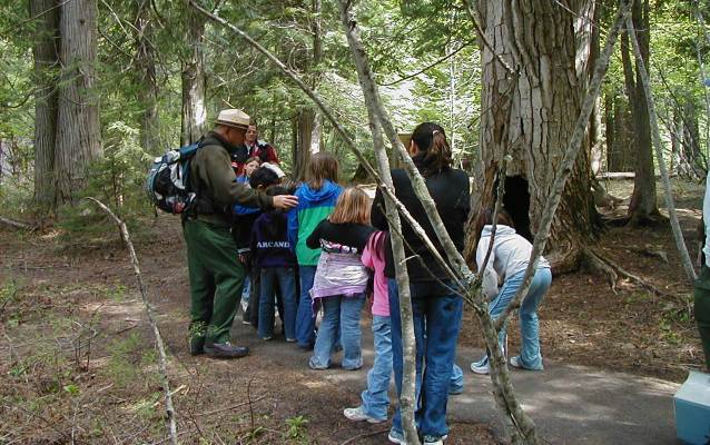 Third graders on a field trip in Glacier