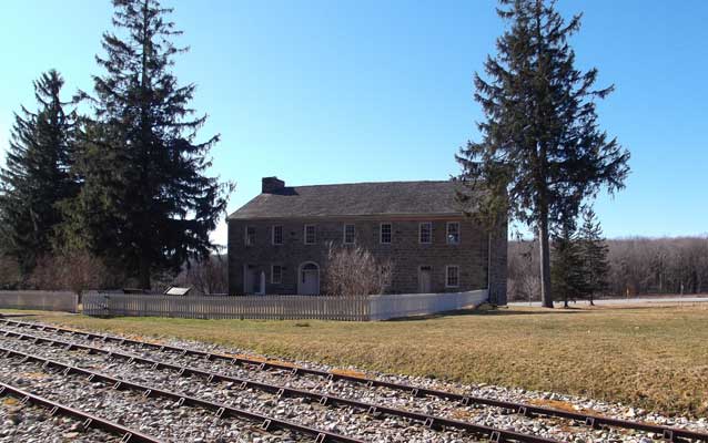 Sam Lemon's Tavern, the Lemon House, still stands today.