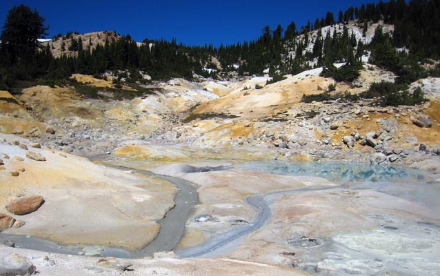 Aqua pools and yellow ground at Bumpass Hell hydrothermal area