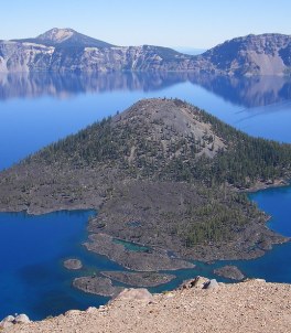 Watchman Overlook of Wizard Island
