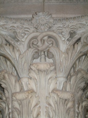 Detail of the top of a Corinthian column in the Federal Hall rotunda.