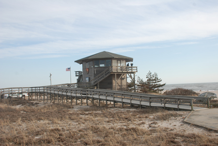 Fire Island Wilderness Visitor Center and boardwalk to trail