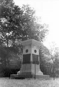 Monument at Braddock's Grave
