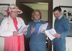 Reenactore performing Box and Cox