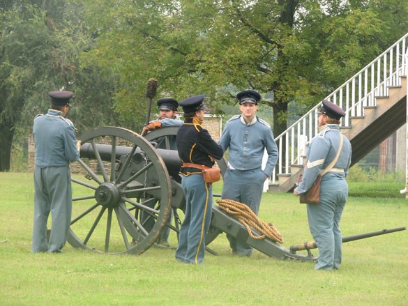 Artillery Crew at Fort Scott