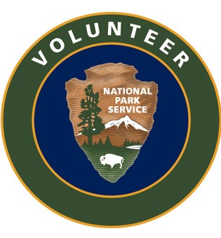 Volunteer logo with NPS arrowhead