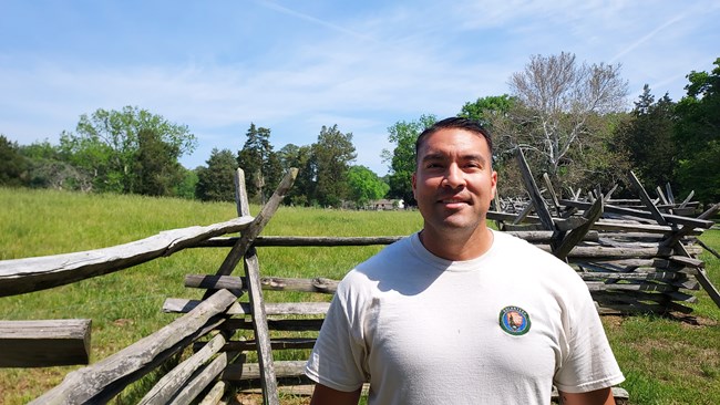A volunteer at George Washington Birthplace National Monument