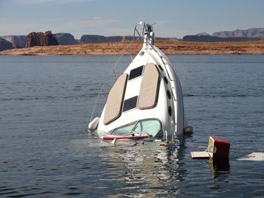 Face Canyon sinking boat