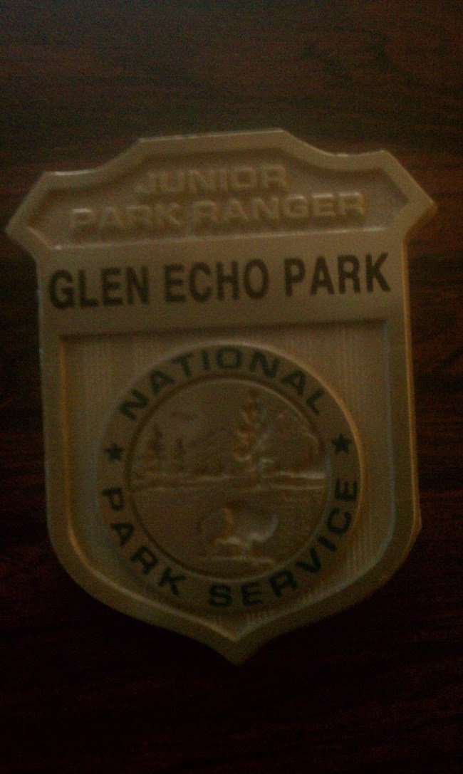 jr glec badge 00