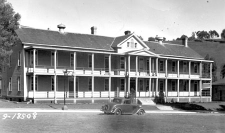 historic photo of Fort Baker barracks