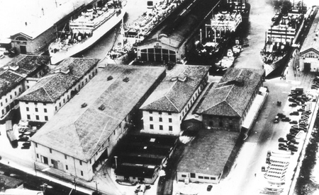 historic photo of boat piers at San Francisco Port of Embarkation