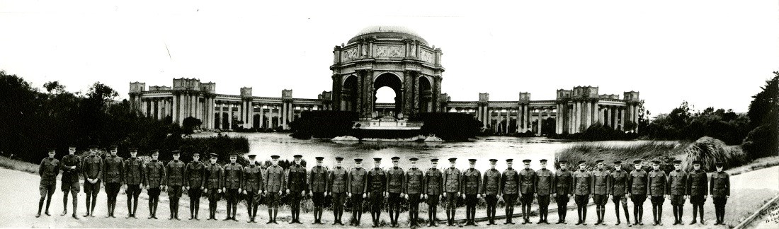 Panoramic view of soldiers in front of Palace of Fine Arts c1918