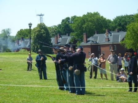 The New York 119th carries out a historic weapons demonstration
