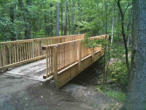 a picture of the Recovery Act bridge constructed in the Summer 2010
