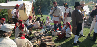 Voyageur comrades