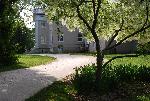 walk to mansion