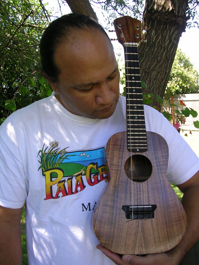 Oral Abihai ukulele